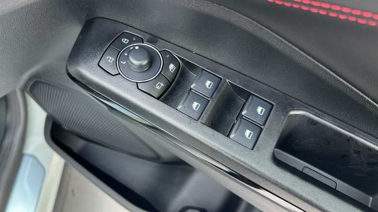 Ford Puma 1.0 EcoBoost Hybrid mHEV ST-Line 5dr Petrol Hatchback